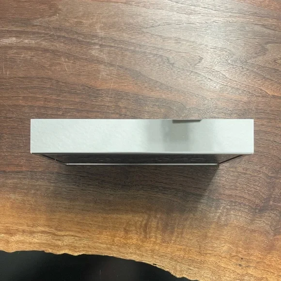 EUC TOM FORD DISPLAY NAME PLATE - Picture 4 of 6